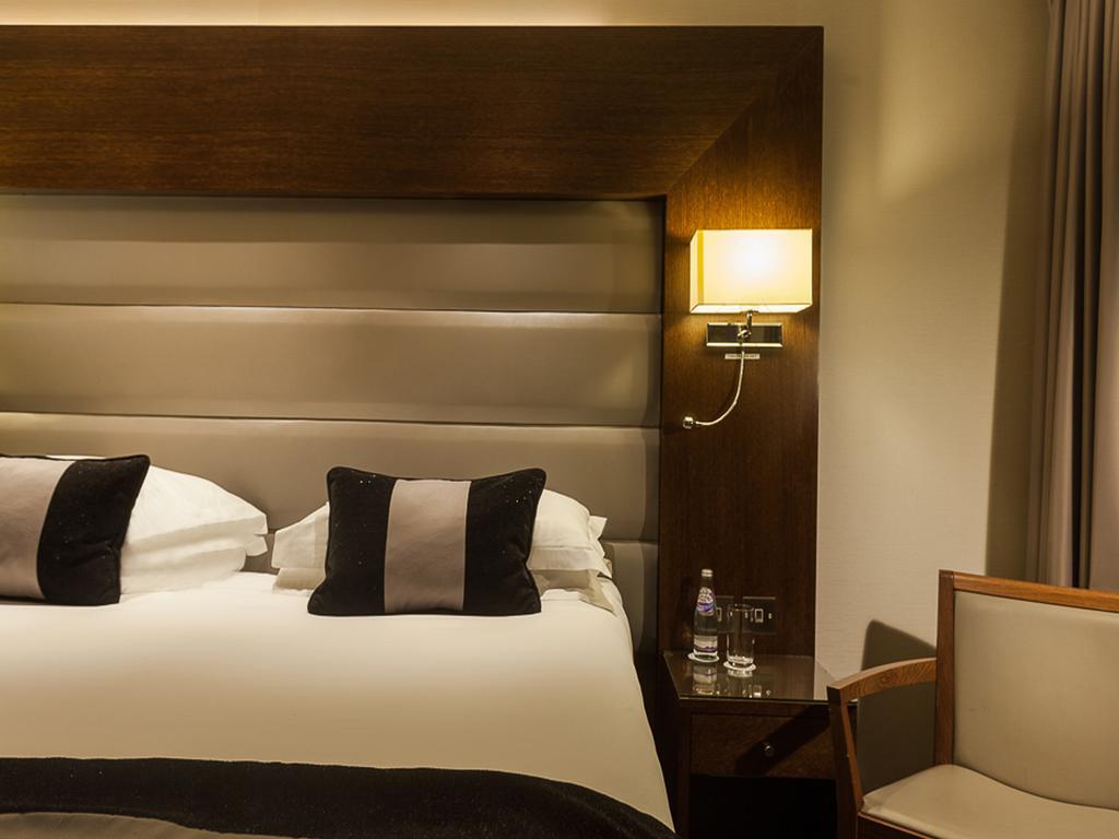 Hotel Park Grand Heathrow Hounslow Exteriér fotografie
