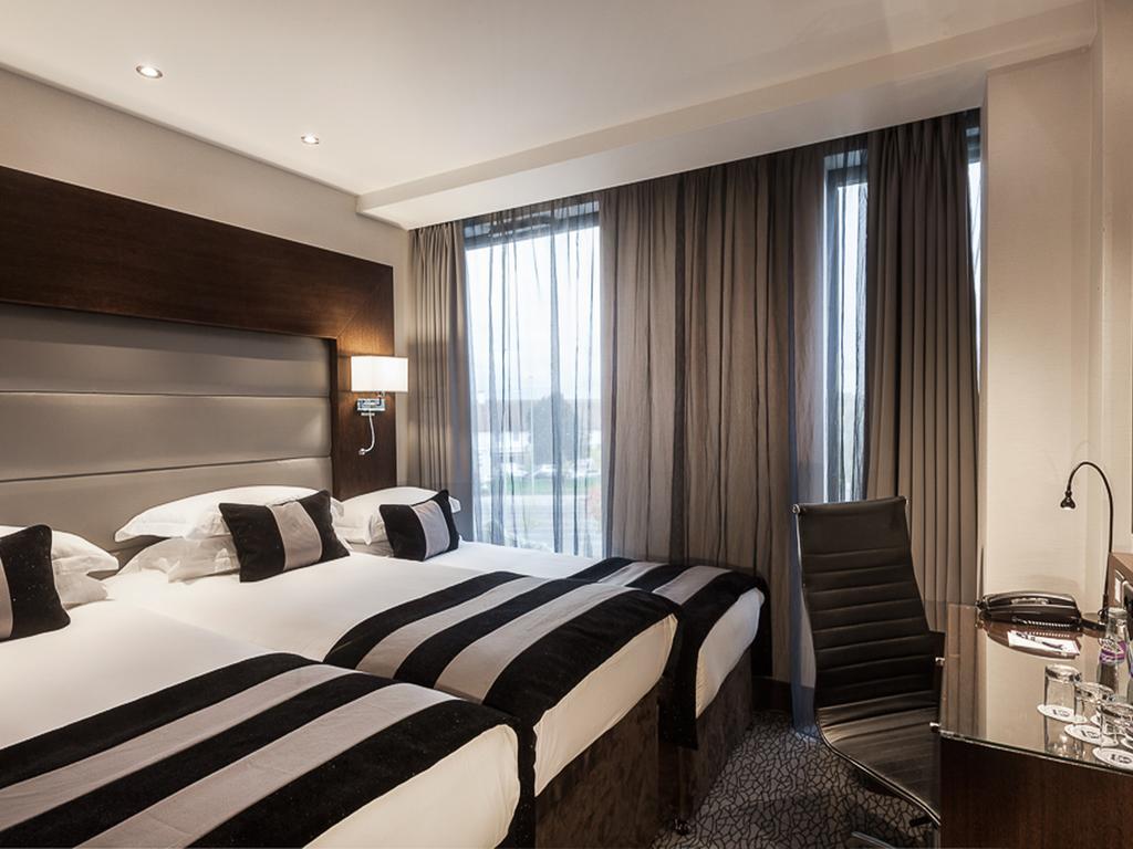 Hotel Park Grand Heathrow Hounslow Exteriér fotografie