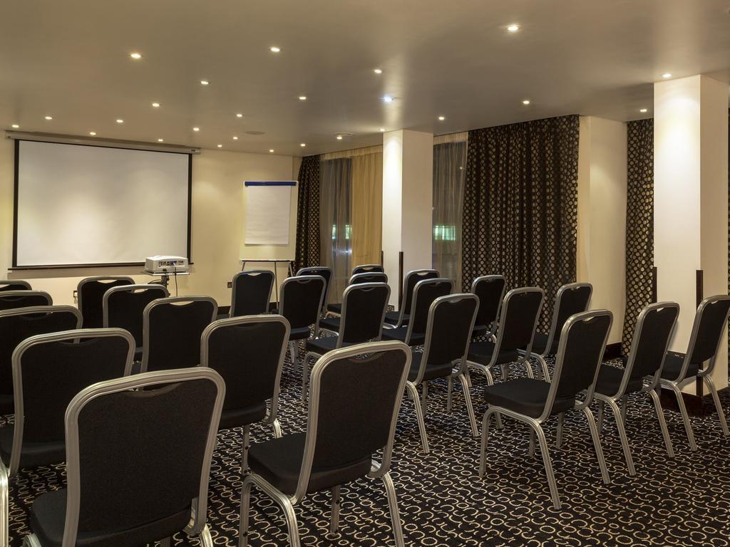 Hotel Park Grand Heathrow Hounslow Exteriér fotografie
