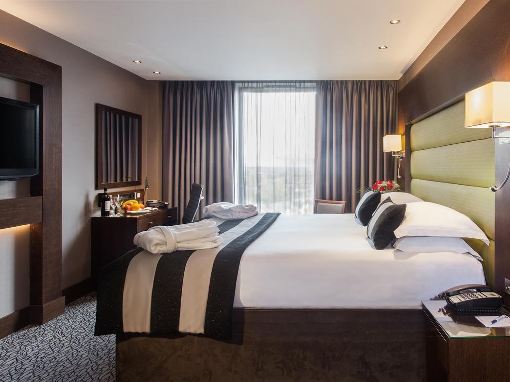 Hotel Park Grand Heathrow Hounslow Exteriér fotografie