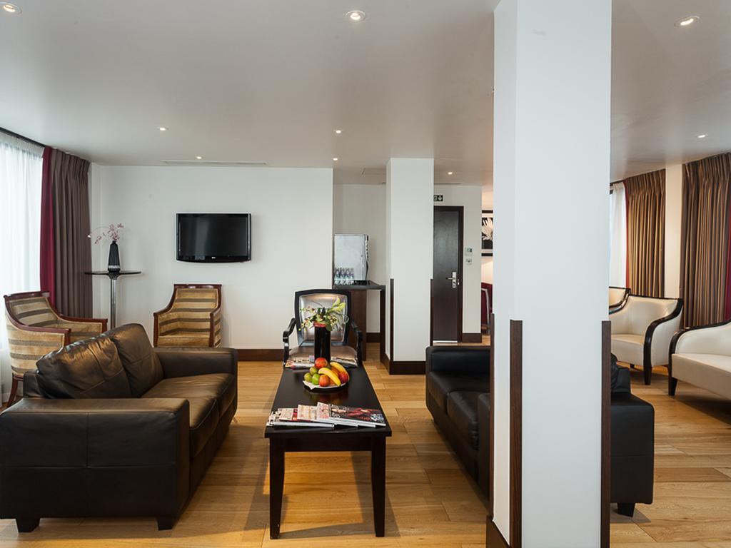 Hotel Park Grand Heathrow Hounslow Exteriér fotografie