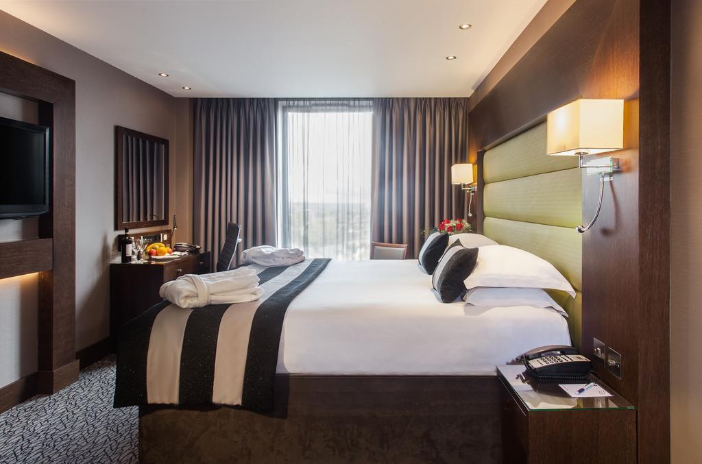 Hotel Park Grand Heathrow Hounslow Exteriér fotografie