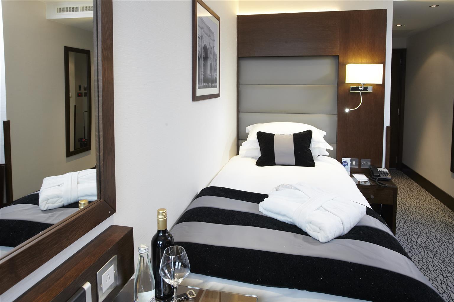 Hotel Park Grand Heathrow Hounslow Exteriér fotografie